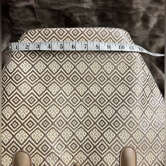 Neiman Marcus Straw Aztec Tote / Beach Bag - Picture 8 of 8